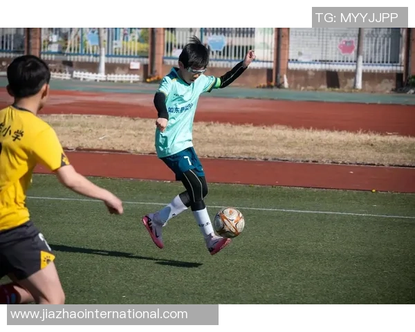 小学足球比赛规则详解及注意事项分享